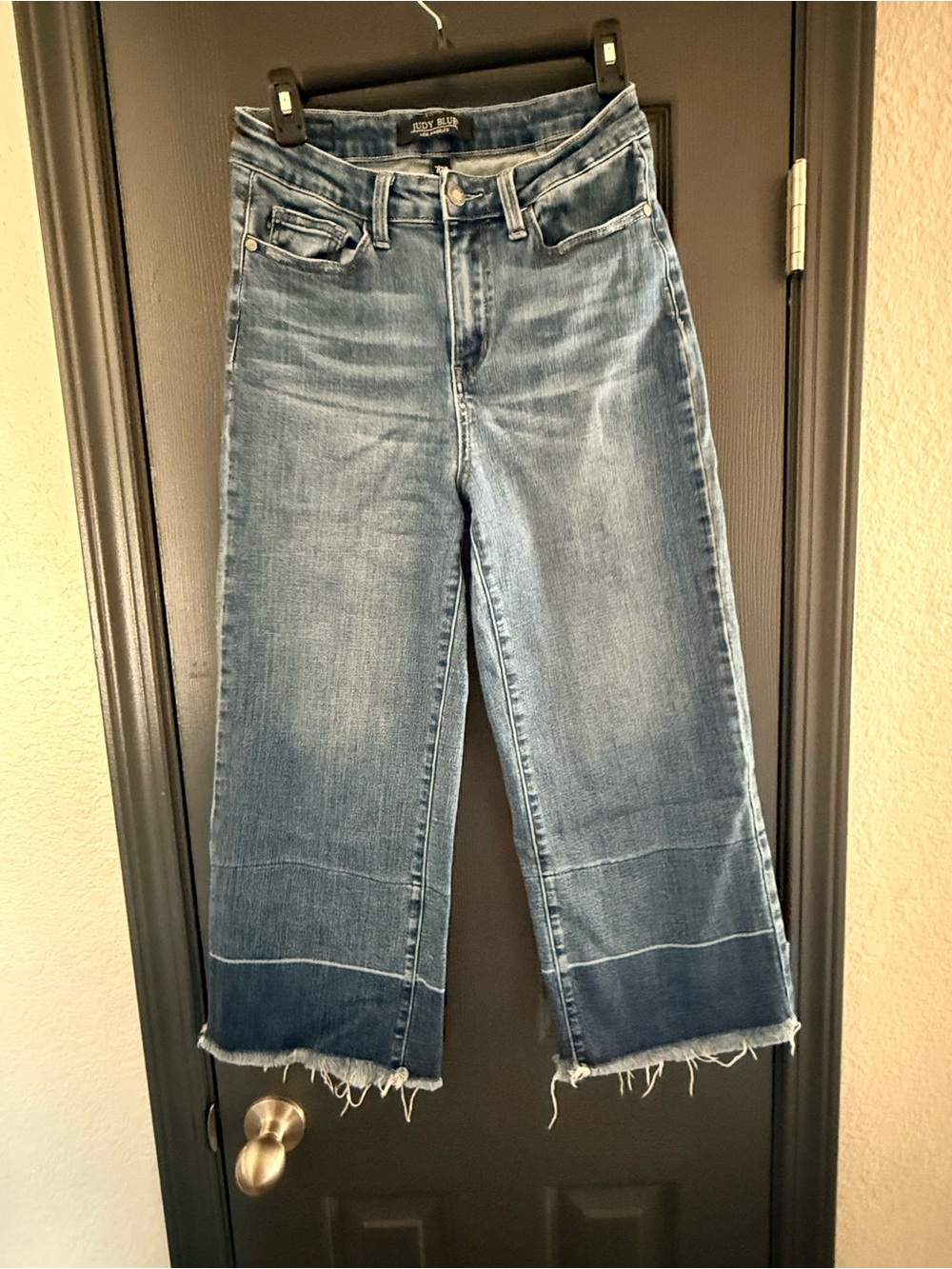 Judy Blue Wide Leg Cropped Blue Denim Jeans 7/28